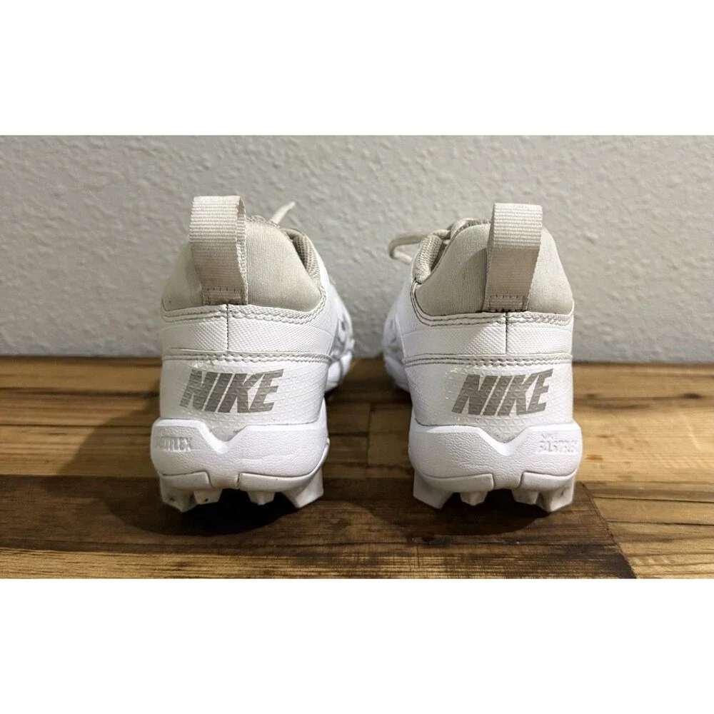 Nike Vapor Edge Shark 2 Youth Football Cleats Shoes Size 2.5Y  White Silver